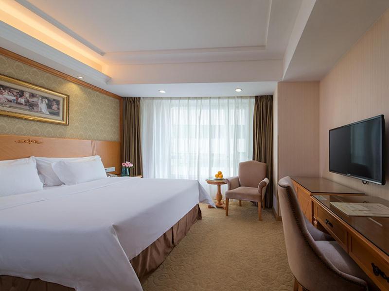 Vienna International Hotel Shenyang Railway Station Esterno foto
